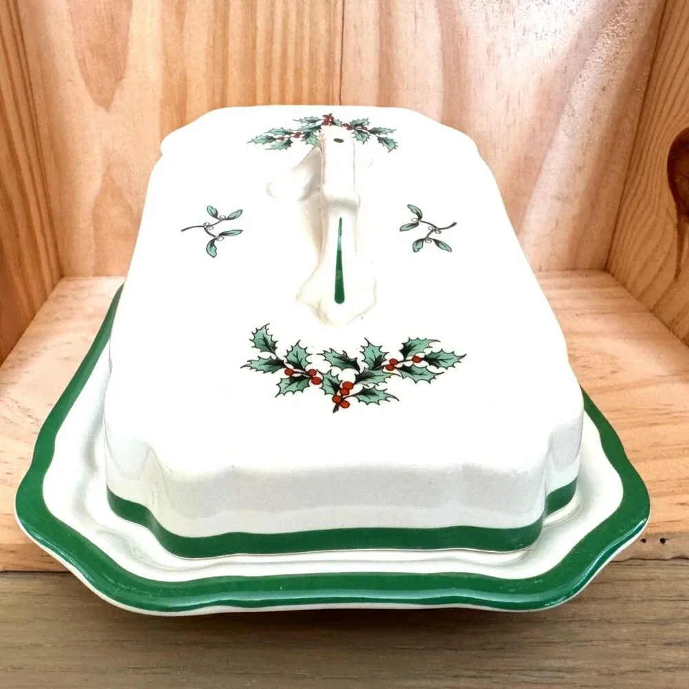 Spode Christmas Cream Cheese Wedge Dish with Handled Lid Size 7 5/8 Length - Picture 4 of 7